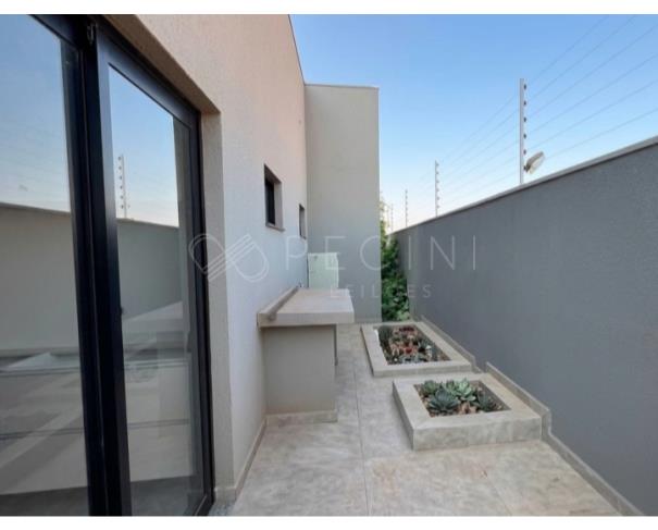 Foto de CASA RESIDENCIAL N° 11 - JARDIM BELO HORIZONTE