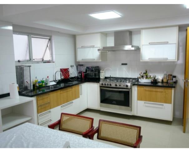 Foto de APARTAMENTO N° 71 - VAGAS - EDIFÍCIO CARIMÃ