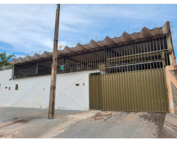 Foto de CASA RESIDENCIAL N° 140 - PARQUE DAS AMENDOEIRAS