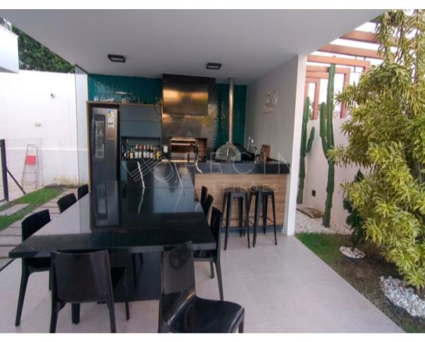 Foto de CASA D52 - CONDOMÍNIO MORADA DA GARÇA 