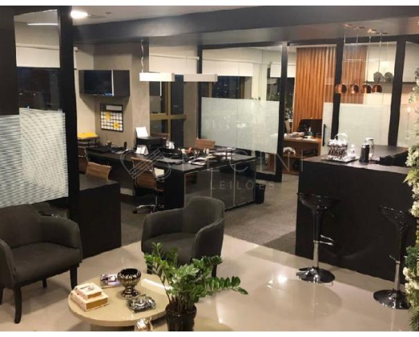 Foto de SALA N° 2109 - CONDOMÍNIO ALPHAVILLE NWT