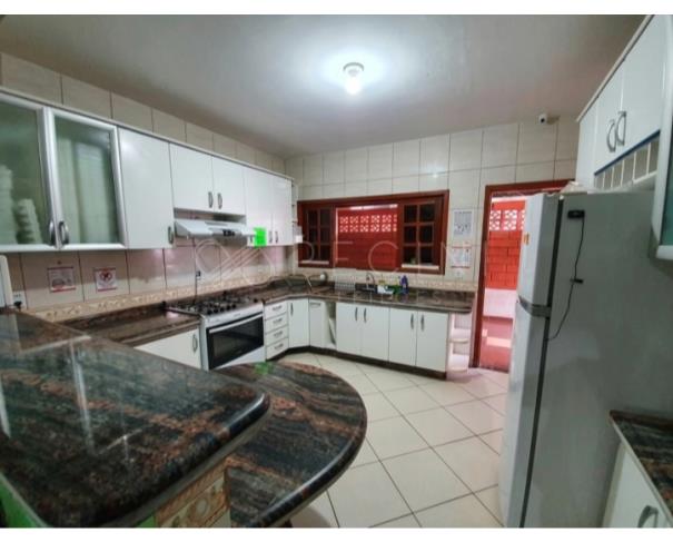 Foto de CASA RESIDENCIAL N° 140 - PARQUE DAS AMENDOEIRAS