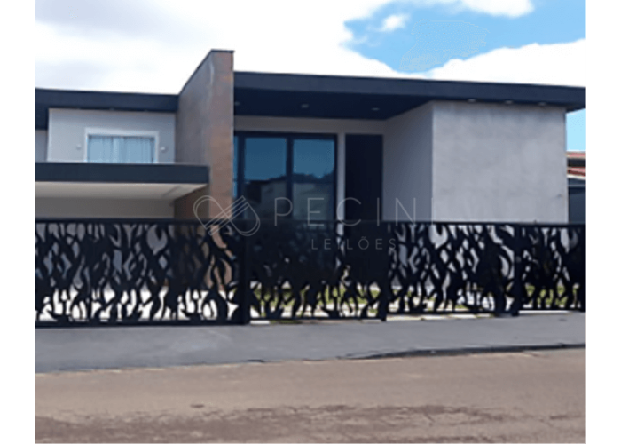 Imagem do imóvel CASA RESIDENCIAL CONSTRUÍDA SOBRE O LOTE Nº 12 - QD. LAGO UM Brasília/DF