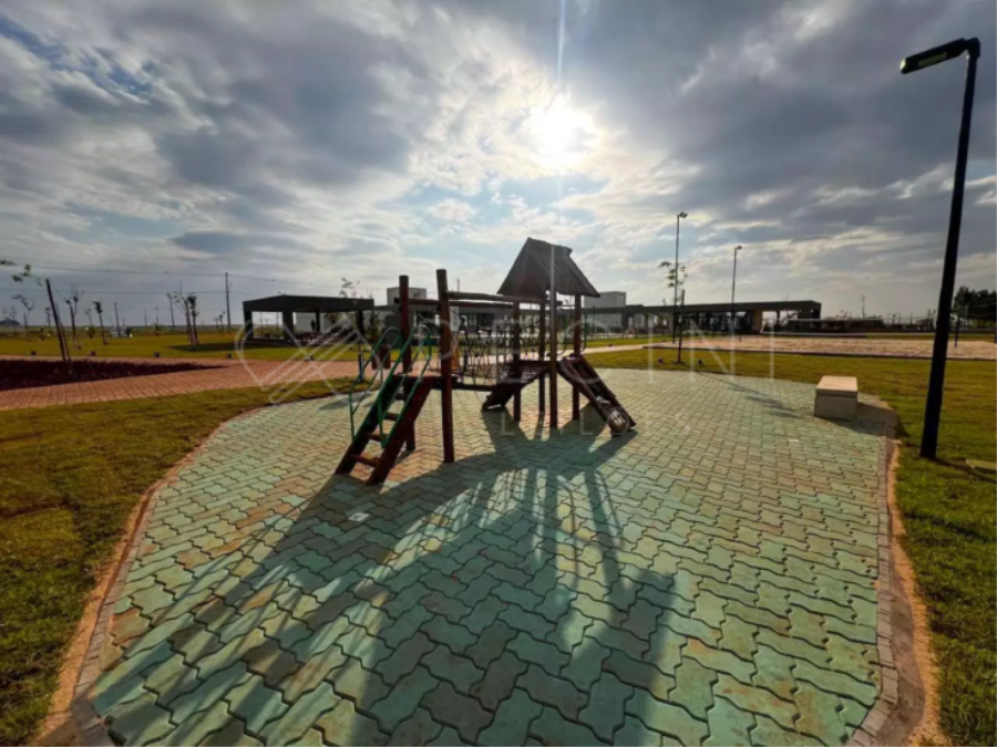 UNIDADE N° 15 - QUADRA V1 - CONDOMINIO TERRAS ALPHA CASCAVEL Cascavel/PR, localizado em Cascavel - PR