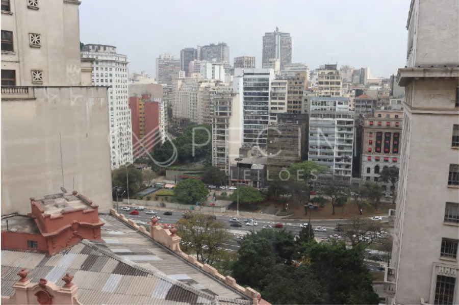 UNIDADE AUTÔNOMA NO 13º PAV. EDIFÍCIO BRITÂNIA E BOX DE GARAGEM São Paulo/SP, localizado em São Paulo - SP