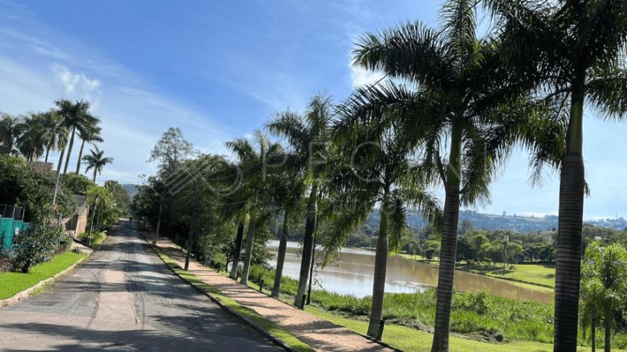 CASA RESIDENCIAL ALTO PADRÃO - MORADA DOS EXECUTIVOS Vinhedo/SP, localizado em Vinhedo - SP
